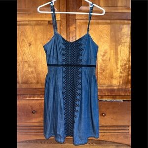 New Romantics size 2 denim and embroidered dress